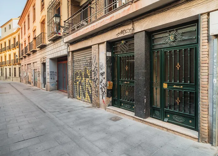 Mano de Hierro Apartment - Free parking